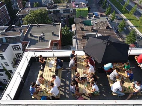 Canvas op de 7e Amsterdam: rooftop restaurant Volkshotel.